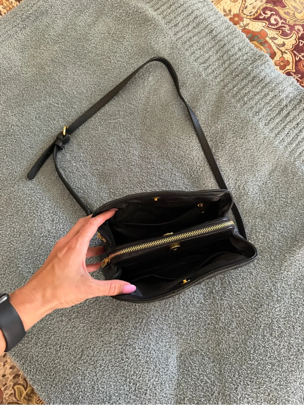Mangano Black Quilted Crossbody Shoulder Bag Gold Hardware Unused